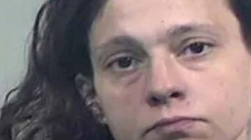 Amber Finney, de 35 años, se encontraba en probatoria.