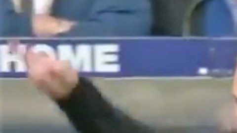 El técnico argentino Marcelo Bielsa dio una muestra inédita de Juego Limpio.