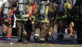 Despiden cadetes bomberos en Houston,