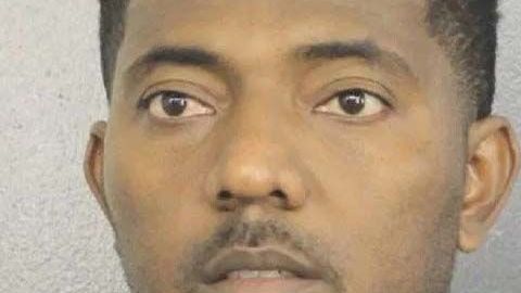 El acusado fue ingresado en la cárcel de Fort Lauderdale.