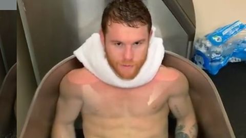 El boxeador mexicano Saúl 'Canelo' Álvarez se prepara para enfrentar a Daniel Jacobs.