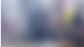La mujer se percató que en el taxi viajaba su marido con otra chica.