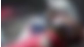 El hombre tuvo que ser rescatado por los bomberos.