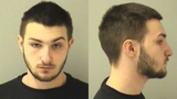 Hayden Motley de 20 años uno de los acusados de robar a un hombre en Aurora.