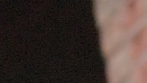 Felicity Huffman sale del Palacio de Justicia, John Joseph Moakley, después de comparecer ante el Tribunal Federal para responder a los cargos derivados del escándalo de admisión a la universidad el 3 de abril de 2019 en Boston, Massachusetts.