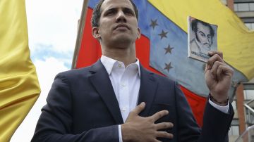 Guaidó invocó la Constitución para declararse presidente interino de Venezuela.