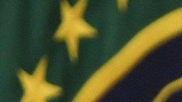 El presidente viajó a la frontera tras pedir acabar con el sistema de asilo.