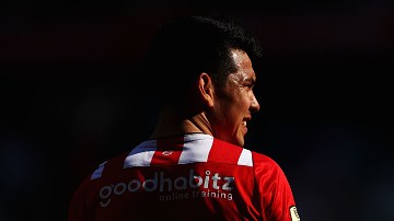 Hirving Lozano no sufre una lesión de gravedad, pero será sometido a más estudios