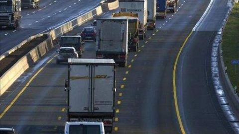 El transporte de mercancías se ha rebajado debido a la caída de las importaciones./Archivo