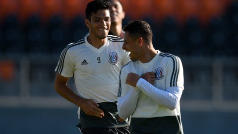 Raúl Jiménez y Javier "Chicharito" Hernández