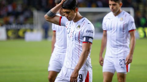 Alan Pulido no soporta las críticas en contra de Chivas y responde hasta con groserías