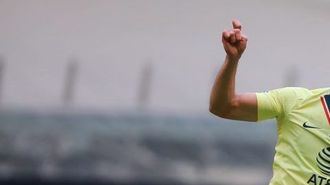 Las Águilas del América y la Máquina Celeste del Cruz Azul empataron a cero en el estadio Azteca.