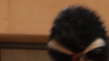 El arzobispo José H. Gómez bendice las palmas en la Catedral de Nuestra Señora de los Ángeles.