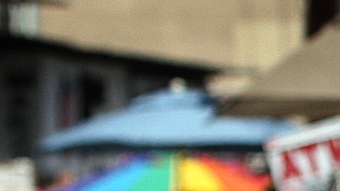 Muchas familias latinas no han podido comunicarse para solicitar asistencia económica.