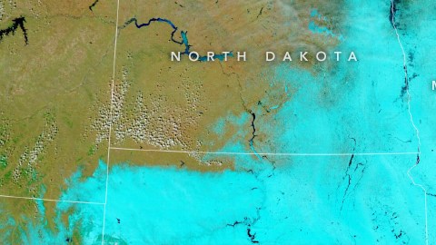 Dakota del Sur cubierta por la nieve el 13 de abril de 2019 durante el ciclón bomba.