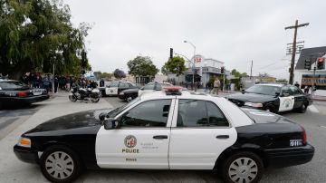 El jefe de la Policía de Los Ángeles, Michael Moore, dijo que el número de tiroteos en los cuales se vio involucrado un oficial es el más bajo en 30 años, siendo los años 1990 cuando se registraron los números más altos.