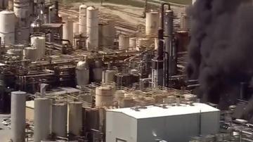 La planta química KMCO ubicada a unos 45 minutos de Houston tiene varias violaciones en contra del medioambiente y enfrenta demandas.