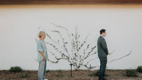 Foto de boda que resultó ser una broma de la novia al novio.
