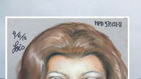 Un año después, la policía acaba de difundir un nuevo retrato dibujado de la mujer que podría ser hispana.