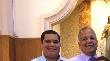 Dra. Angélica De La Rosa está rodeada de su familia. (Foto suministrada)