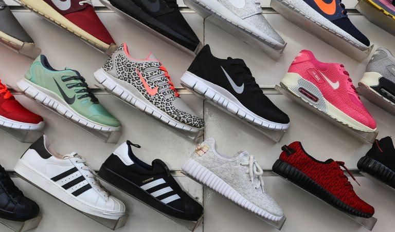 Adidas vs Nike ¿Cuál el mejor zapato deportivo? - La Opinión
