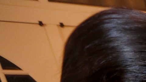 A María Alonso, de 55 años, le revisaron la presión tras acudir a la conferencia ‘Por tu corazón’. / Foto: Aurelia Ventura.