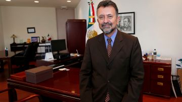 Cónsul General de México en Los Ángeles , Carlos Garcia de Alba.. (Aurelia Ventura/La Opinion)