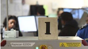 La TSA enviará a sus oficiales por grupos.