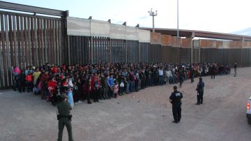 Patrulla Fronteriza captura el mayor grupo de inmigrantes en la frontera. Gobierno de EEUU
