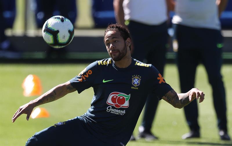 Neymar podría estar en la órbita del Barcelona, dos años después que dejó al equipo blaugrana por el PSG