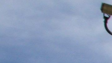 La construcción del muro empezó el fin de semana previo a Veterans Day.