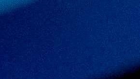 Rigo Fernández, propietario de Buena Vista Cigar Club,  en su salón de tabaco en Beverly Hills, California.