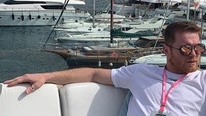 "Canelo" pasó un momento de diversión, previo al World Golf Championship México.