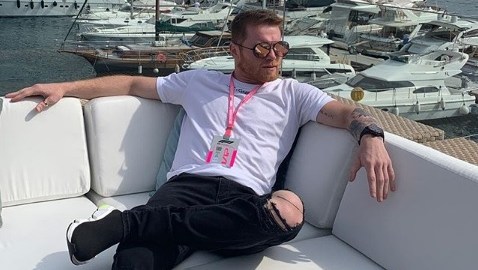 "Canelo" pasó un momento de diversión, previo al World Golf Championship México.