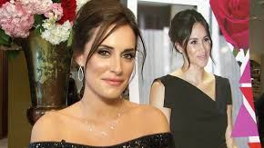 Se opera para parecerse a Meghan Merkle.