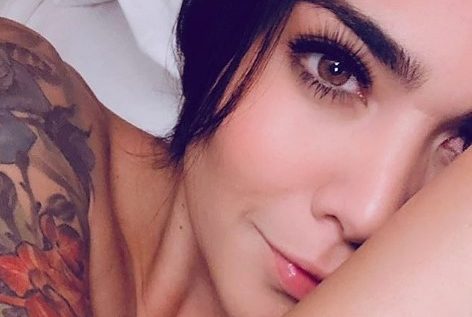 Erika Fernández vuelve a encender Instagram con su belleza.