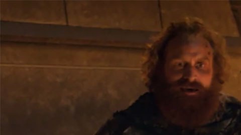 Aparición de un vaso de café durante una escena de Game of Thrones. / Foto: Captura de Youtube