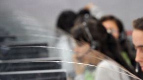 Durbin está introduciendo un proyecto de ley bipartidista que aumentaría la multa para cualquiera que viole las reglas de "no llamar”.