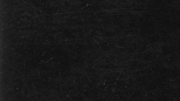 1 de abril de 1954:  El cielo cubierto por la nube de la explosión de una bomba-H en el atolón de Eniwetok en el Pacífico.