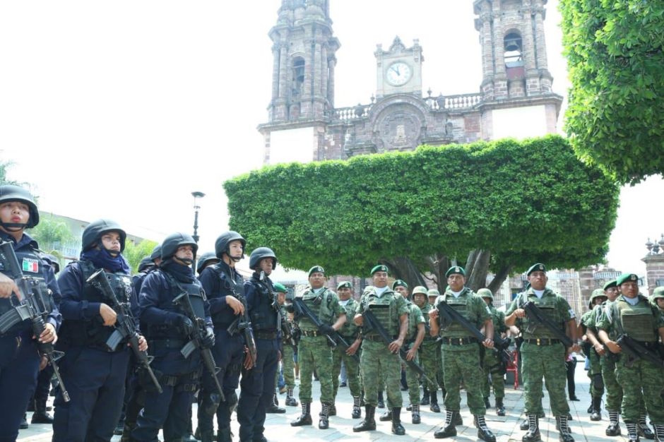 Tanto el gobierno de Michoacán como el federal han hecho publico el aumento de la seguridad en el estado.
