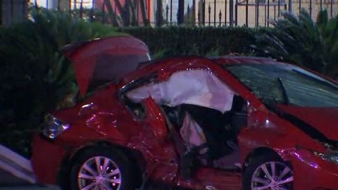 El reporte de la policía indica que el conductor del Cadillac mostraba señales de intoxicación durante la interrogación.