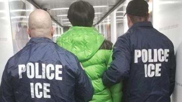 La Oficina de Prisiones colabora con ICE para ejecutar deportaciones.