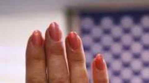 También obligó a su víctima a casarse con ella para sacarle la "Green Card"