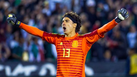 Guillermo Ochoa le dice adiós al Standard de Lieja