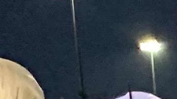 La joven rodeada de su madre Toshiko Yoneyama (d), su hermano y su abuelo (i), que han sido su apoyo siempre.  / Foto: Suministrada