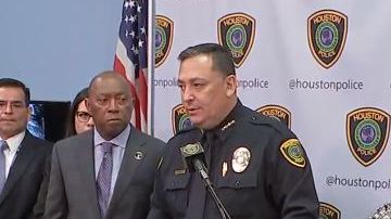 Han sido 3 años desde que el niño Josue Flores, de 13 años, fue apuñalado a muerte.