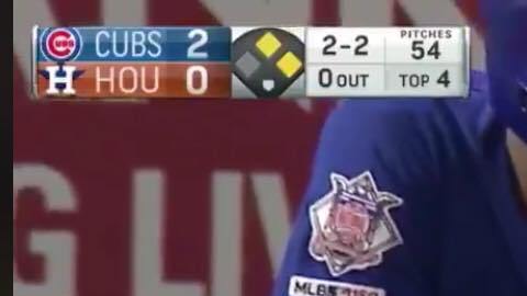 La pelota fue conectada por el bate del jardinero Albert Almora Jr. de los Cubs.