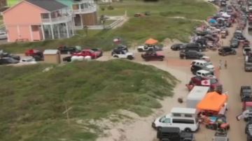 La petición, que aparece en www.change.org se llama “End Go Topless Weekend Petition”, ya tiene casi 10,000 firmas.