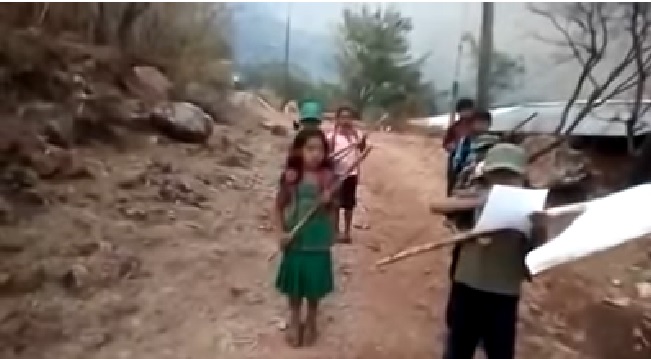 Niños aseguran que combatirán a criminales.