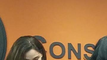 Cónsul Carlos García de Alba recibe un reconocimiento del estado de Colima. (Suministrada)